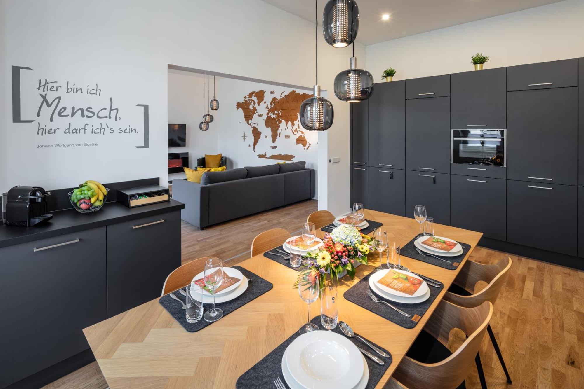Goethe Palais Anna Amalia L 1-8p L Lift L Parkplatz Aue (Saxony)
